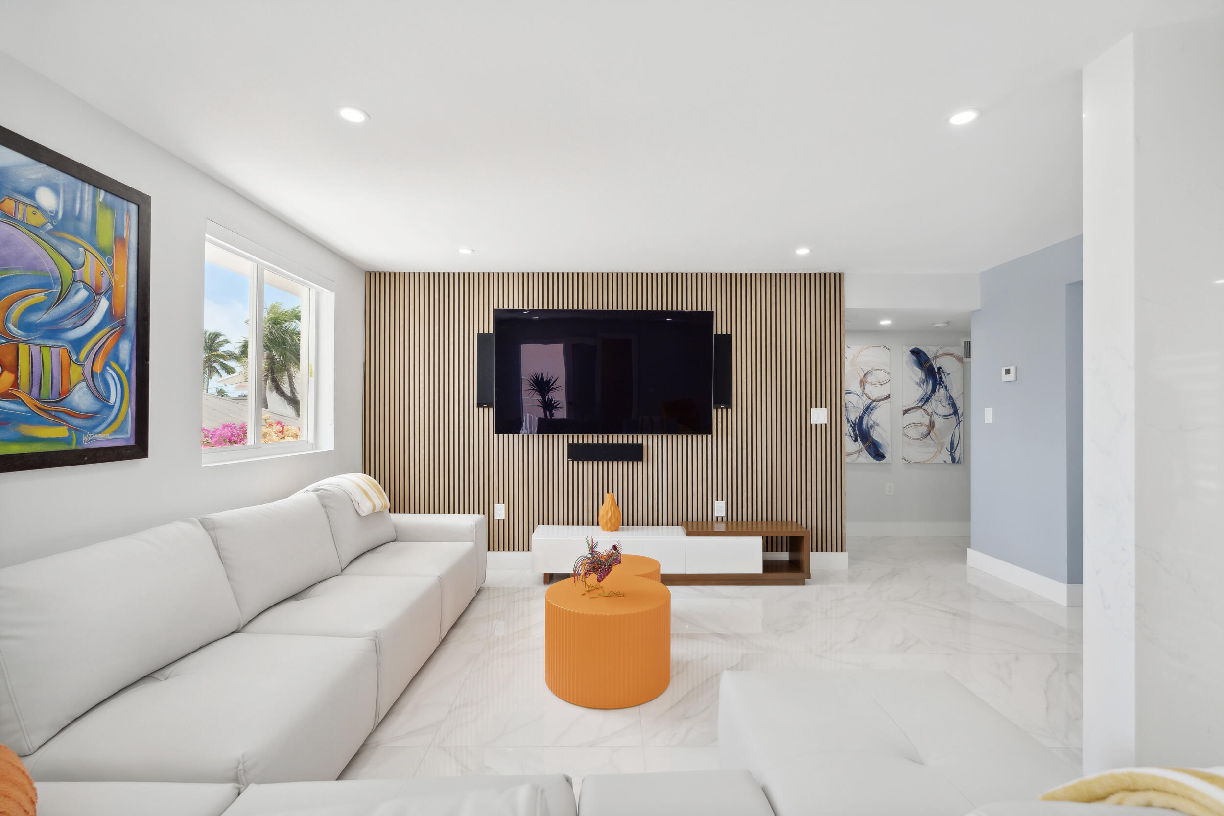 238 Atlantic Boulevard Key Largo, FL 33037 - Photo 26 of 104 a living room with furniture and a flat screen tv