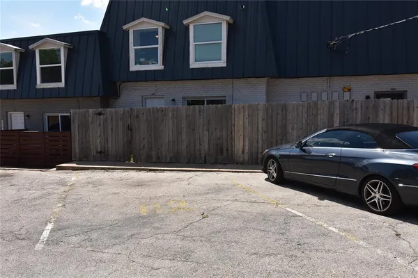 $164,950 | 300 East Croslin Street, Unit 114, Austin, TX 78752