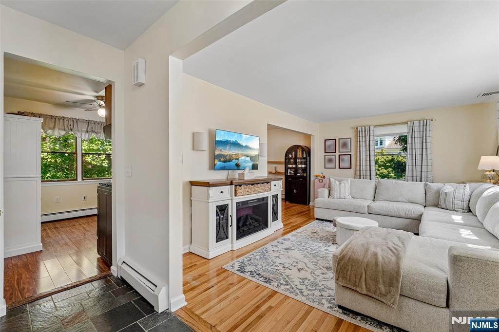 204 Union Street Ridgewood, NJ 07450 - Photo 5 of 42 Gallery Image 5