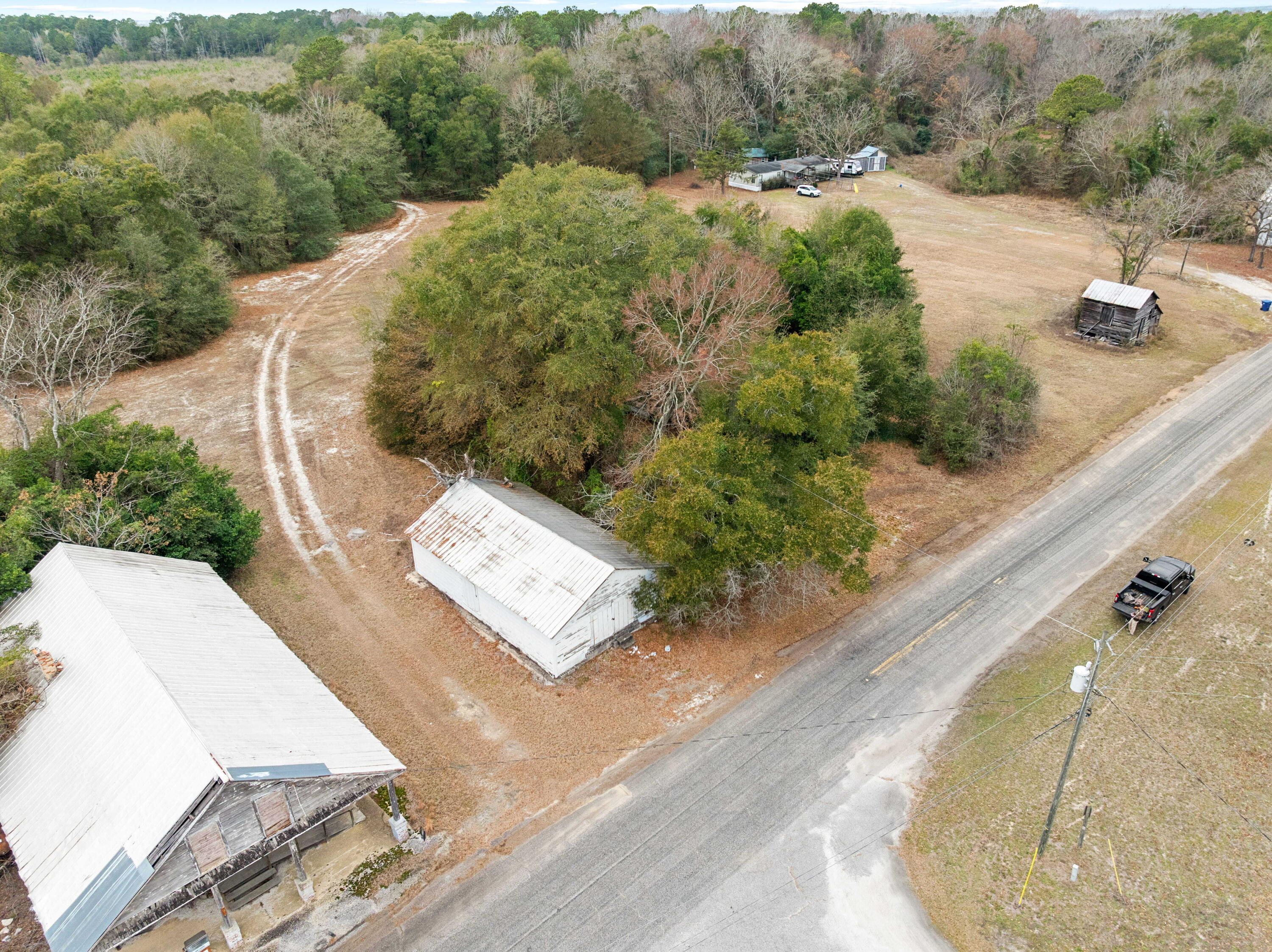 5033 Screw Pin Road Blenheim, SC 29516 - Photo 8 of 13 5033ScrewPin.NicoleBurbagePhoto5
