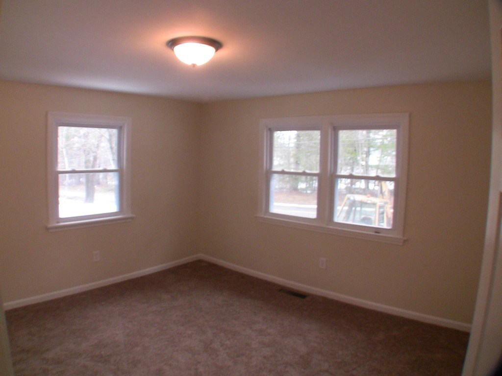 413 Mile Hill Road Laconia, NH 03246 - Photo 13 of 24 Gallery Image 13
