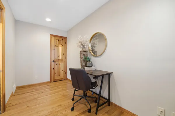 $1,057,500 | W6537 Firelane 8, Menasha, WI 54952