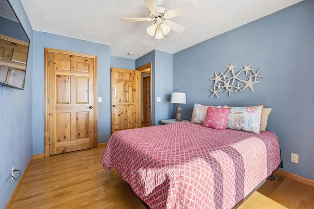 $1,089,000 | W6537 Firelane 8, Menasha, WI 54952