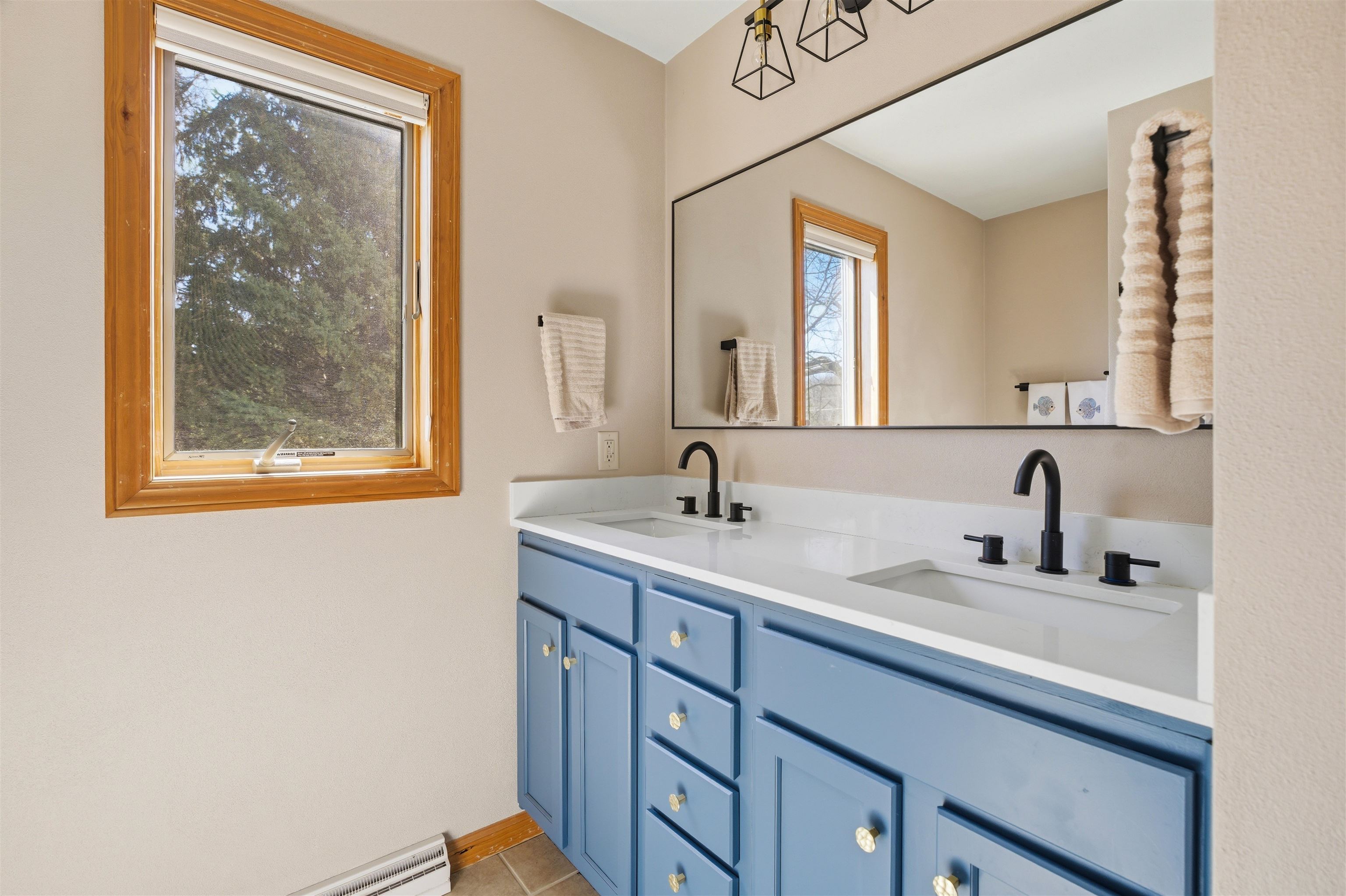 W6537 Firelane 8 Menasha, WI 54952 - Photo 37 of 68