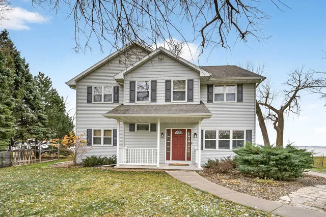 $1,089,000 | W6537 Firelane 8, Menasha, WI 54952