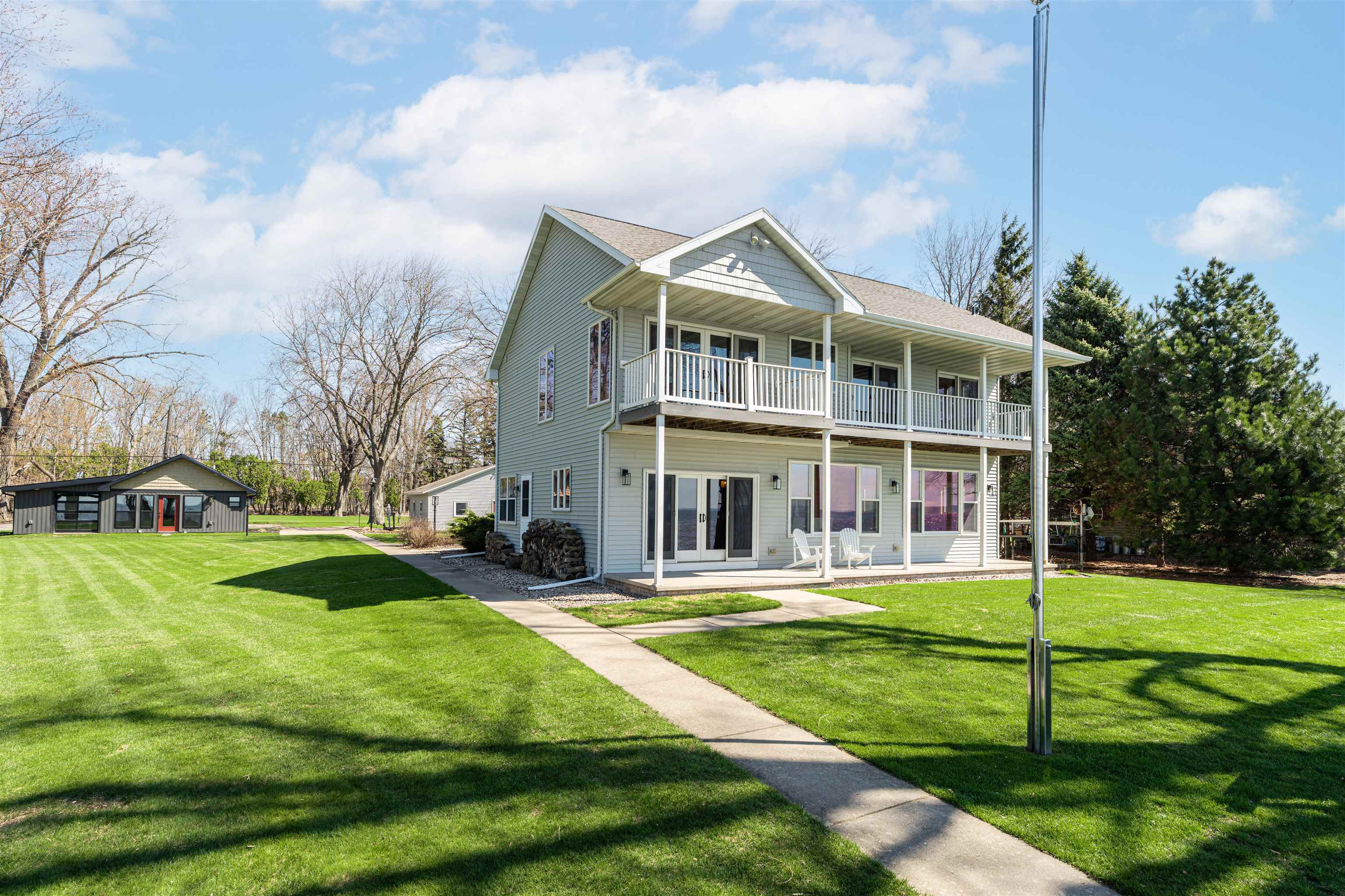 W6537 Firelane 8 Menasha, WI 54952 - Photo 52 of 68