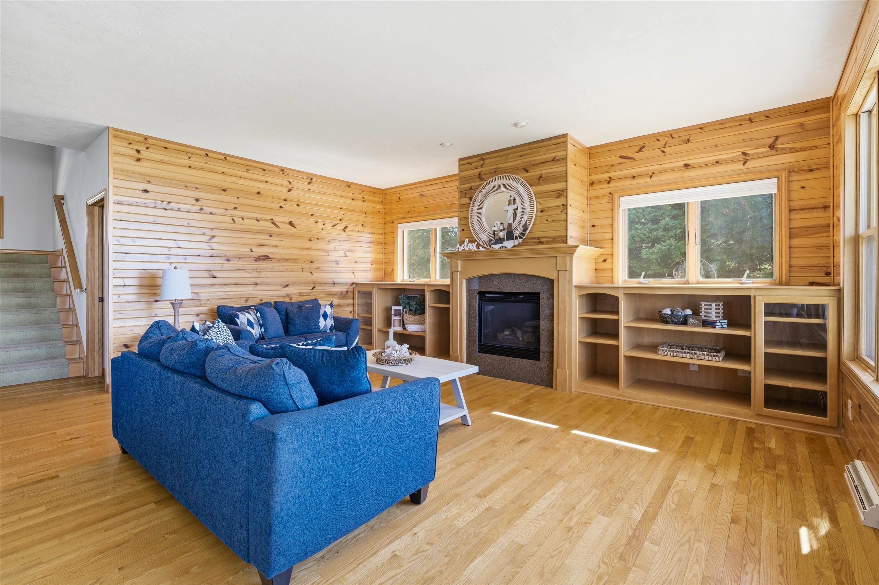 W6537 Firelane 8 Menasha, WI 54952 - Photo 7 of 68