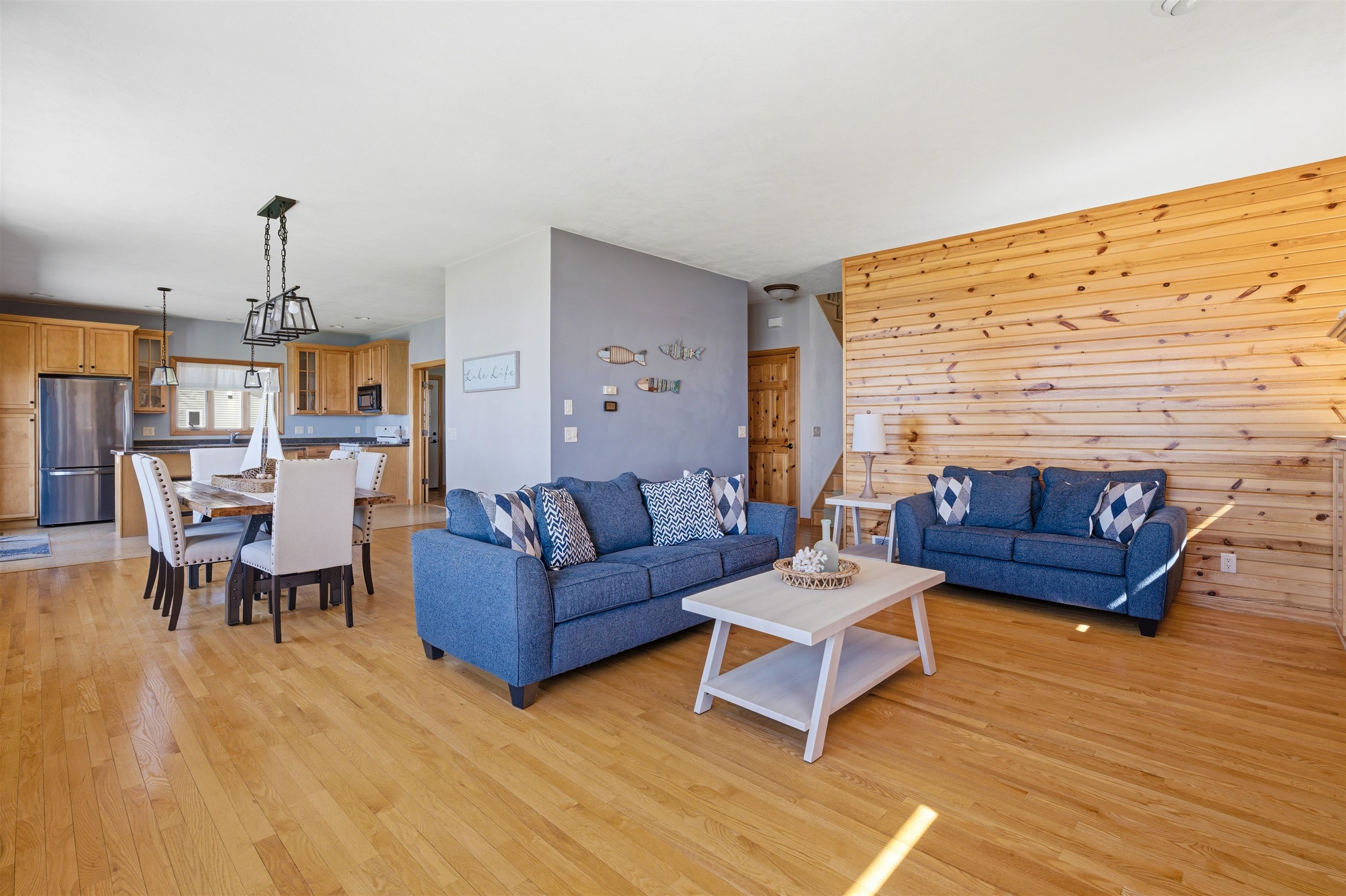 W6537 Firelane 8 Menasha, WI 54952 - Photo 8 of 68