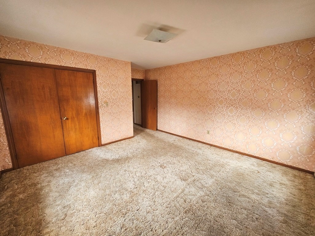 30 Allen Street Gardner, MA 01440 - Photo 12 of 27