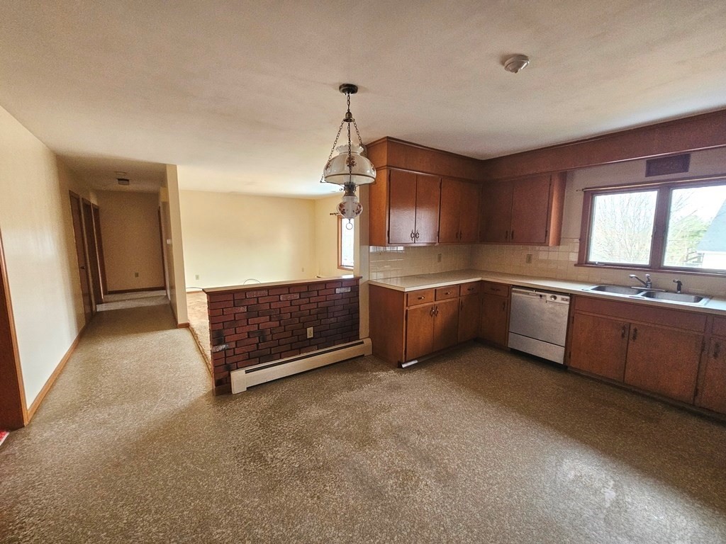 30 Allen Street Gardner, MA 01440 - Photo 15 of 27