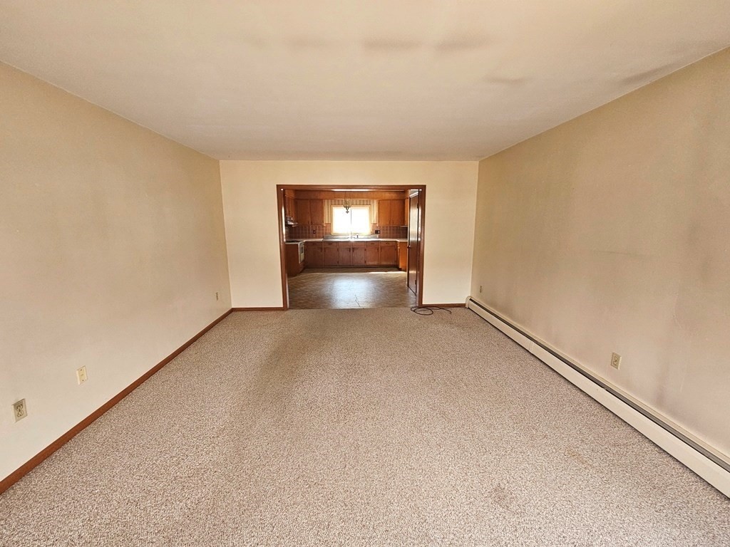 30 Allen Street Gardner, MA 01440 - Photo 6 of 27