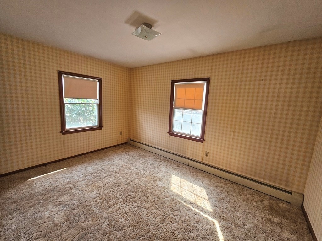 30 Allen Street Gardner, MA 01440 - Photo 8 of 27