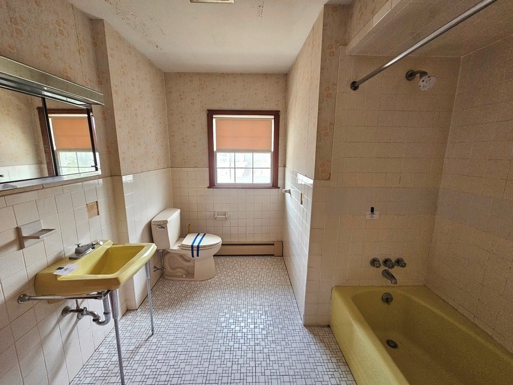 30 Allen Street Gardner, MA 01440 - Photo 10 of 27