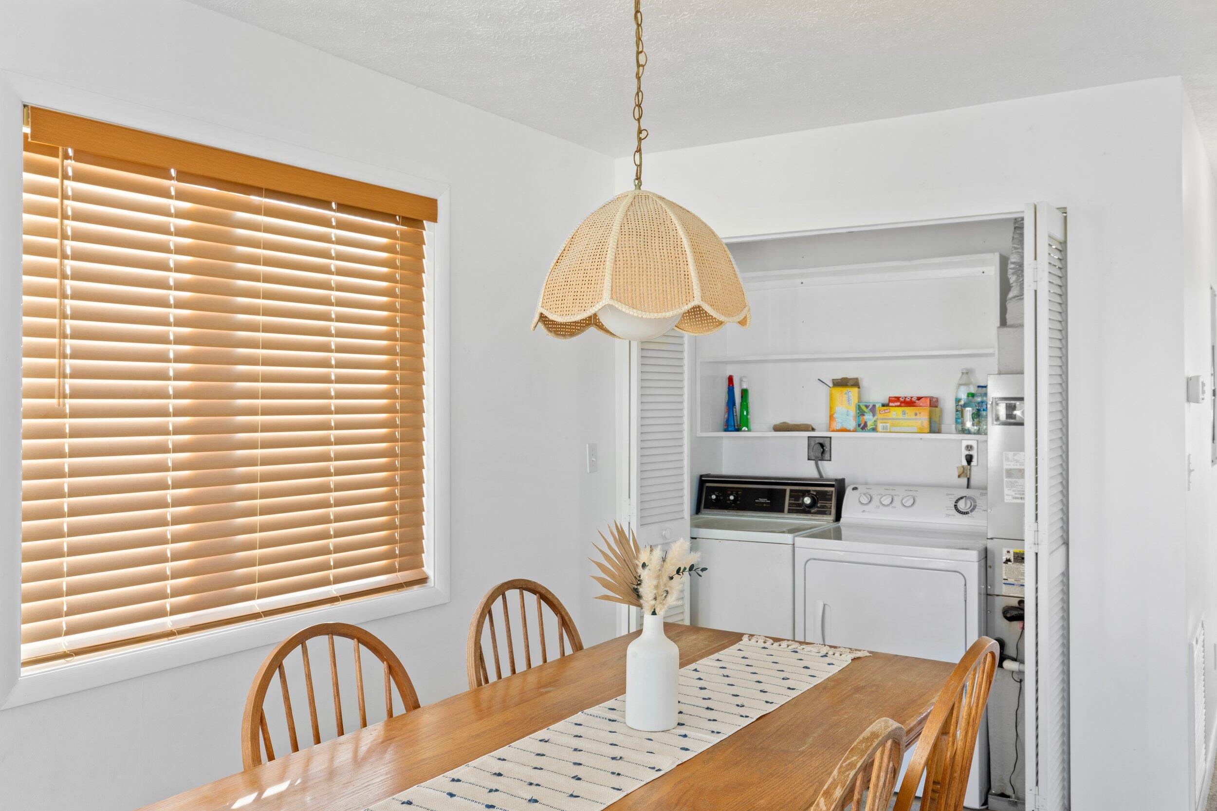 489 Pirates Road Summerland Key, FL 33042 - Photo 20 of 50 Laundry