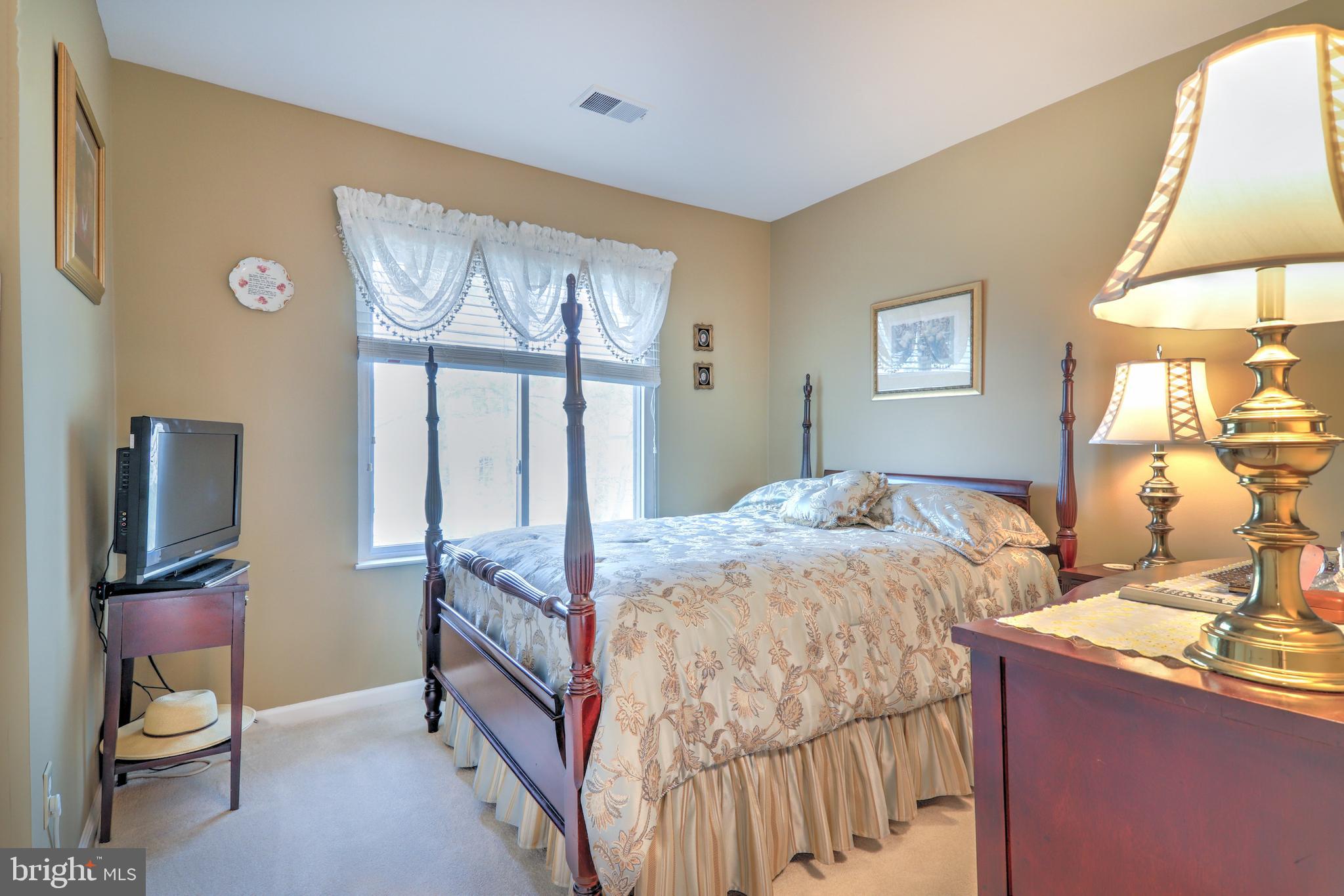 8628 Reseca Lane Springfield, VA 22152 - Photo 17 of 27 Gallery Image 17