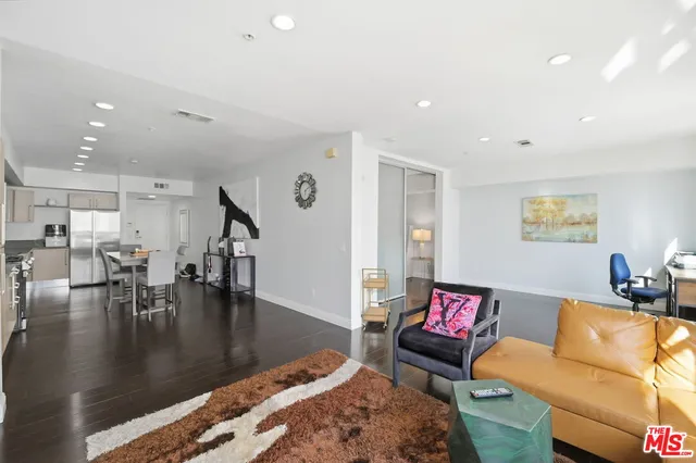 $550,000 | 1234 Wilshire Boulevard, Unit 421, Los Angeles, CA 90017