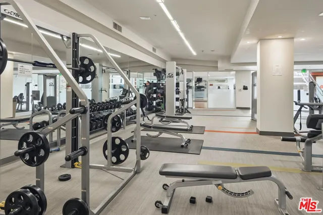 $550,000 | 1234 Wilshire Boulevard, Unit 421, Los Angeles, CA 90017