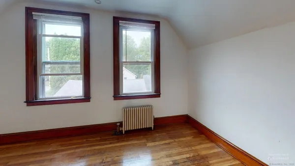 $2,200 | 57 Pratt Street, Norwich, CT 06360