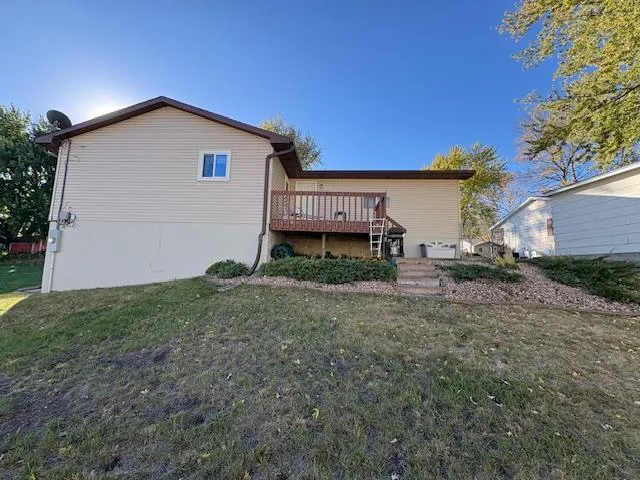 $199,900 | 1200 Crestview Road, Albert Lea, MN 56007