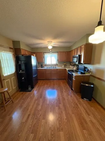 $199,900 | 1200 Crestview Road, Albert Lea, MN 56007