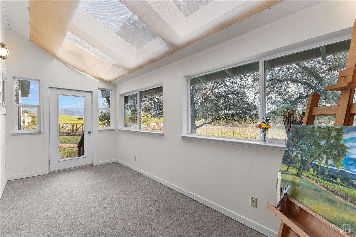910-920 Lytton Springs Road Healdsburg, CA 95448 - Photo 26 of 59 Bonus Room off the family room, used as an artist studio and craft room