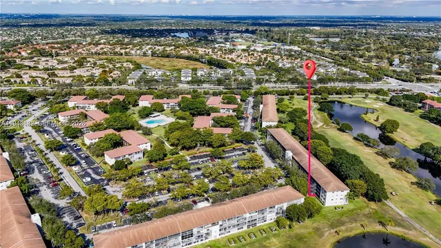 $1,950 | 251 Southwest 132nd Way, Unit 117H, Pembroke Pines, FL 33027