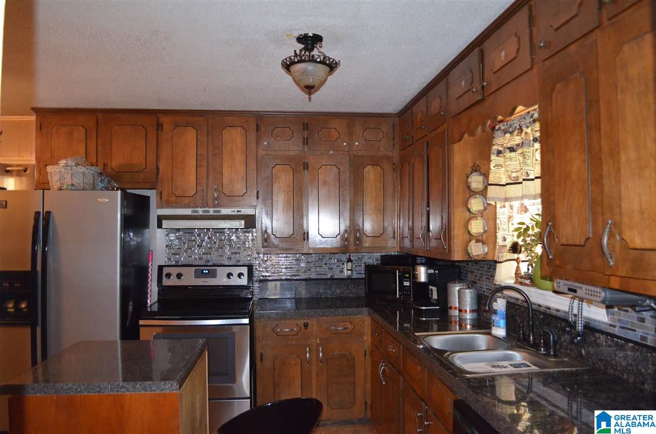 2736 6th Street Northeast Birmingham, AL 35215 - Photo 6 of 21