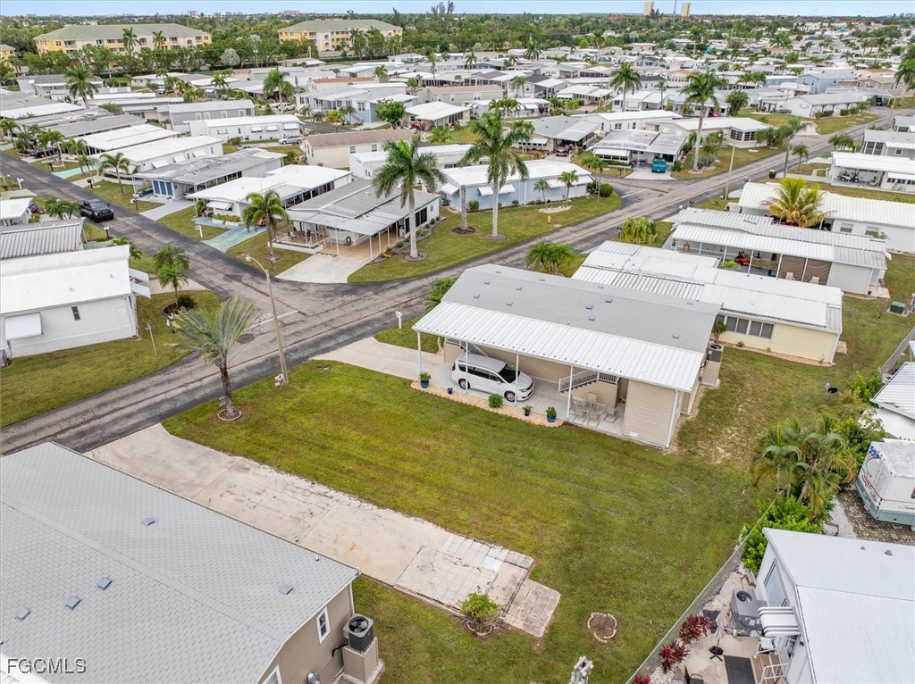 223 Derwent Boulevard Fort Myers, FL 33908 - Photo 7 of 18