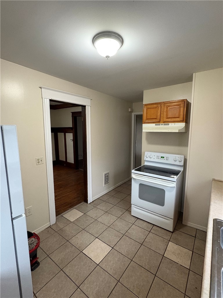 235 Electric Avenue Rochester, NY 14613 - Photo 6 of 12