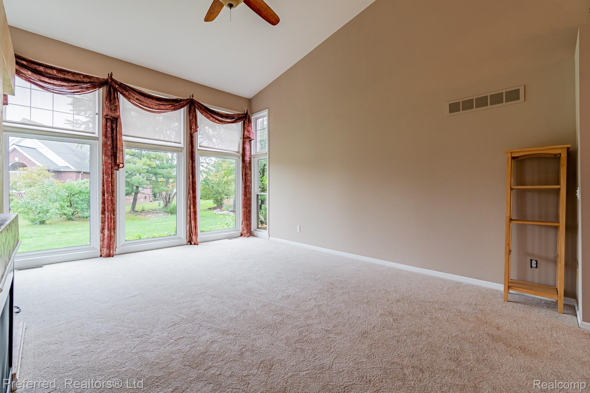 45358 Lothrop Road Canton, MI 48188 - Photo 10 of 49 Lothrop-11.jpg
