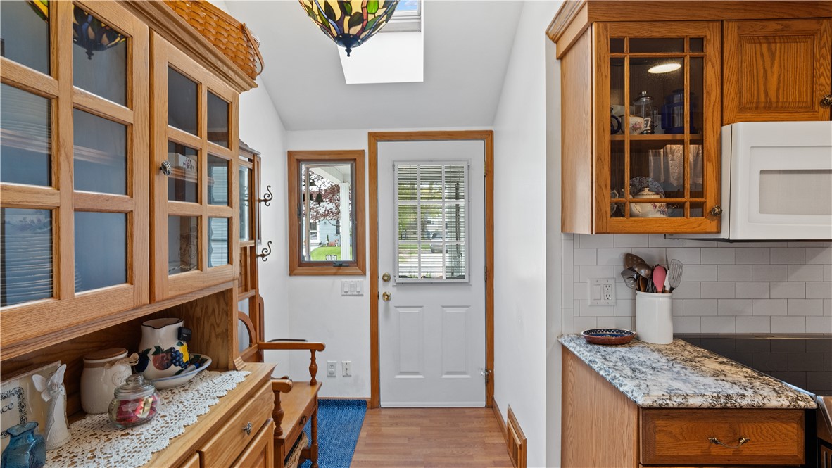 145 Massasoit Drive Warwick, RI 02888 - Photo 16 of 50
