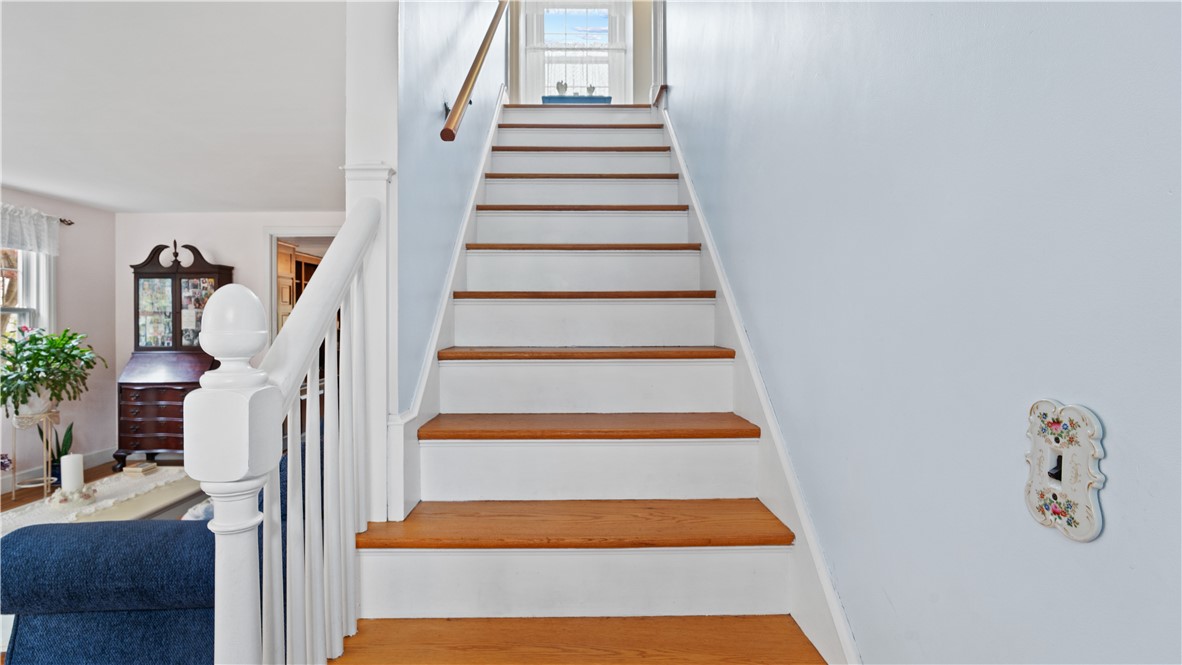 145 Massasoit Drive Warwick, RI 02888 - Photo 20 of 50