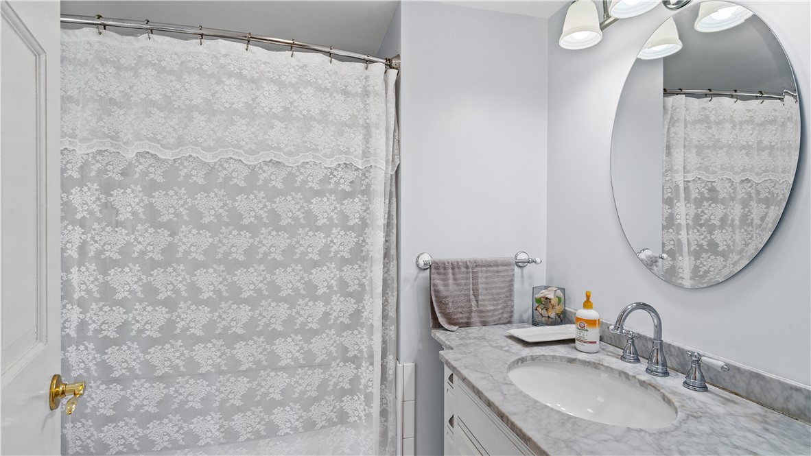 145 Massasoit Drive Warwick, RI 02888 - Photo 22 of 50
