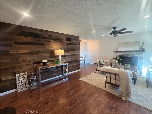 $3,400 | 607 Sixth Street, Norco, CA 92860