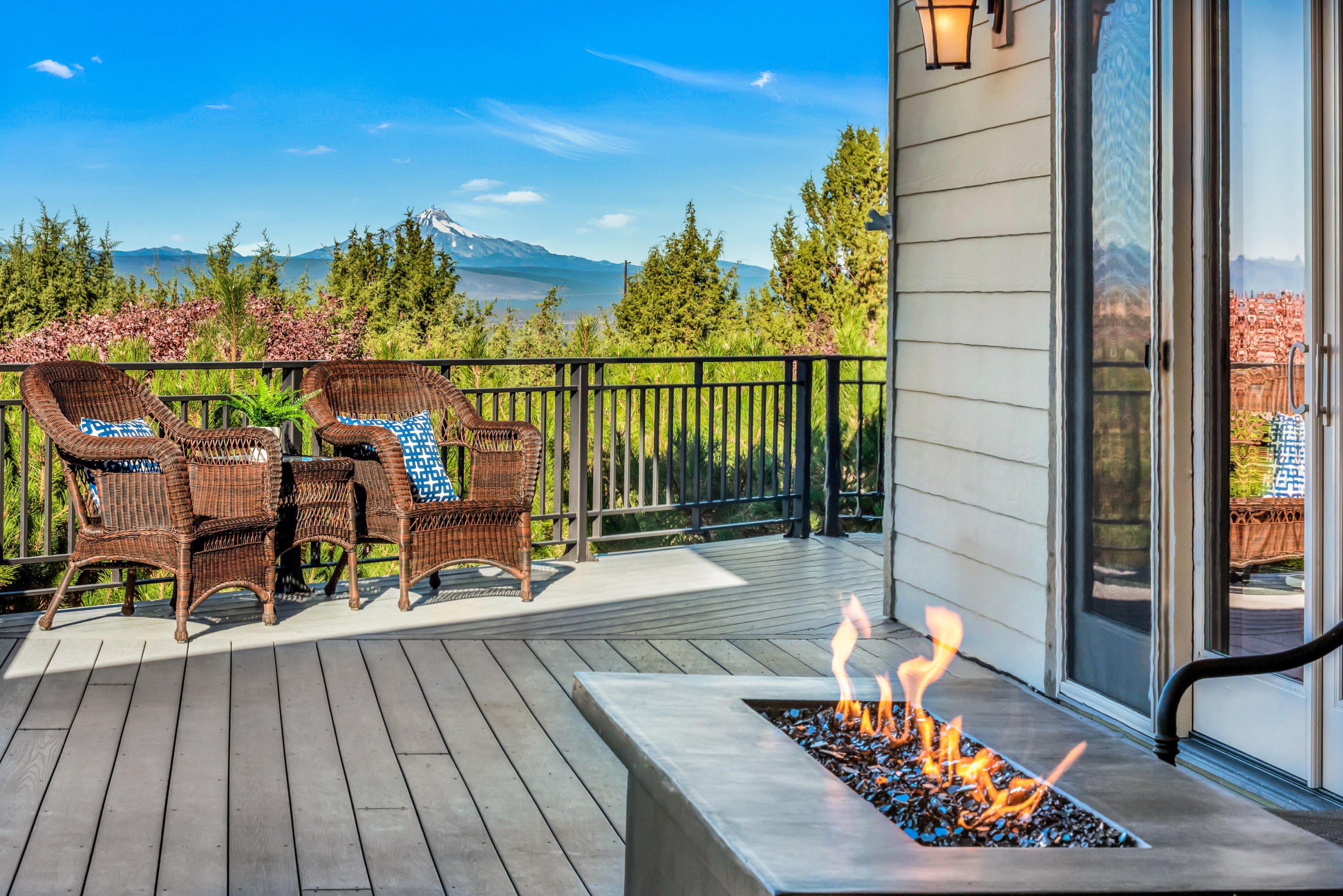 1133 Highland View Loop Redmond, OR 97756 - Photo 45 of 59 46