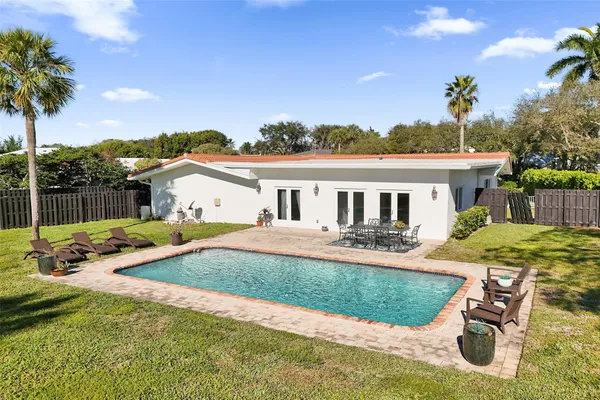 $12,000 | 26 Cayuga Road, Sea Ranch Lakes, FL 33308