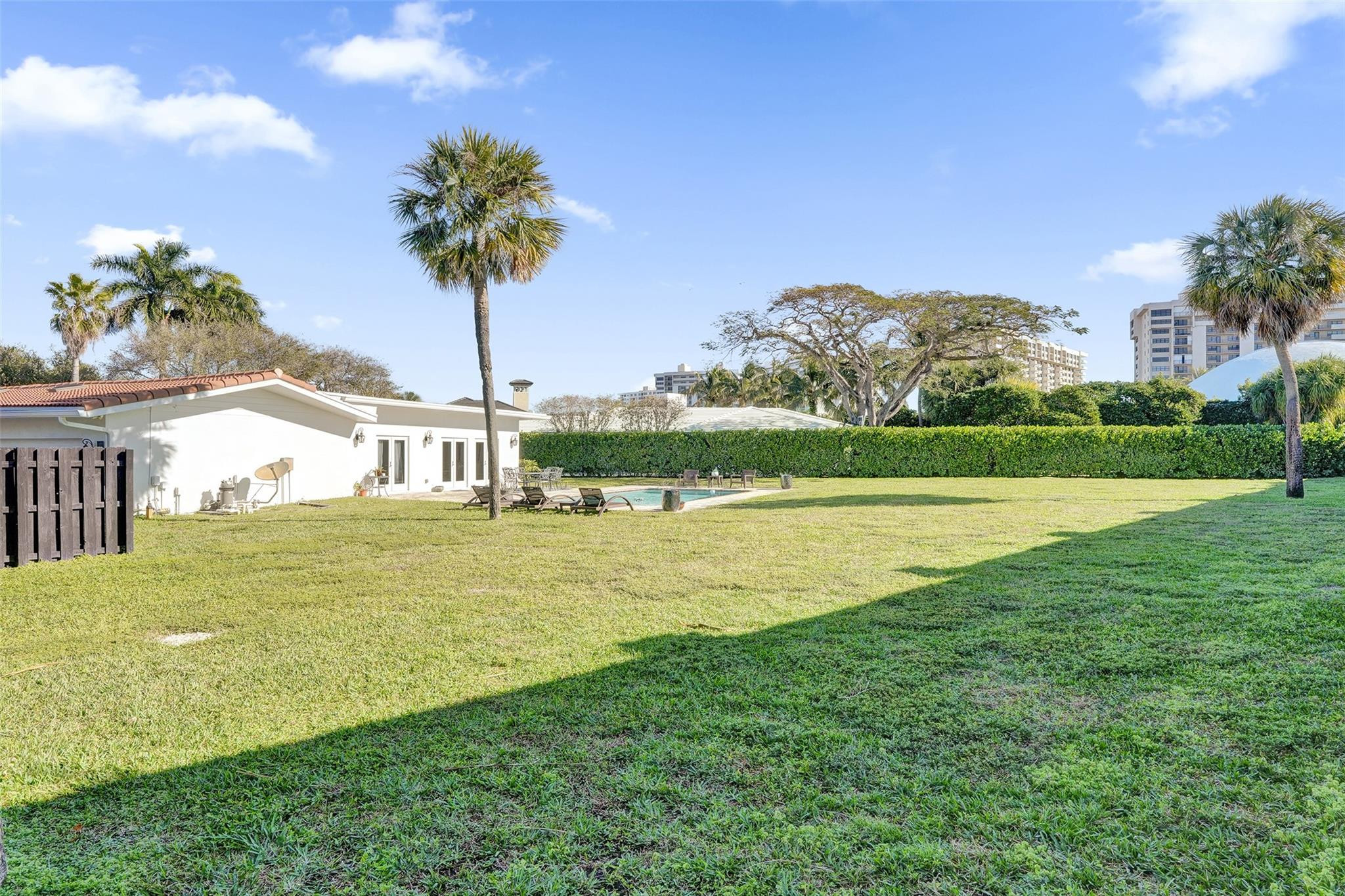 26 Cayuga Road Sea Ranch Lakes, FL 33308 - Photo 5 of 36 Photo 5