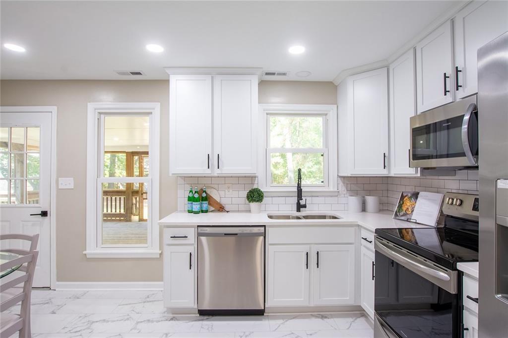 2218 Butler Branch Road Petersburg, VA 23805 - Photo 10 of 28 Gallery Image 10