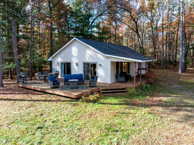 $495,000 | 25252 Pike Bend Road, Webster, WI 54893