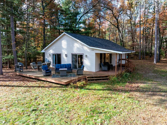 $495,000 | 25252 Pike Bend Road, Webster, WI 54893