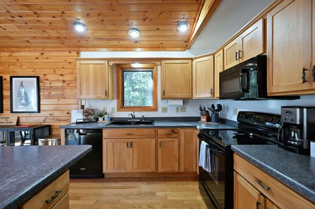 $495,000 | 25252 Pike Bend Road, Webster, WI 54893