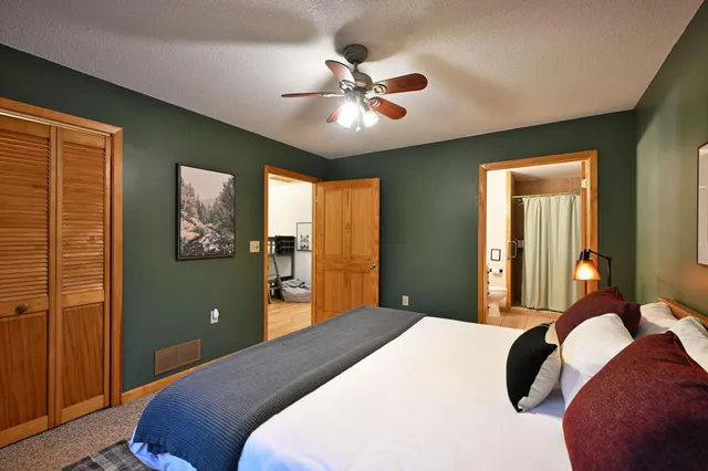 $495,000 | 25252 Pike Bend Road, Webster, WI 54893