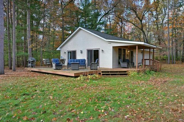 $495,000 | 25252 Pike Bend Road, Webster, WI 54893