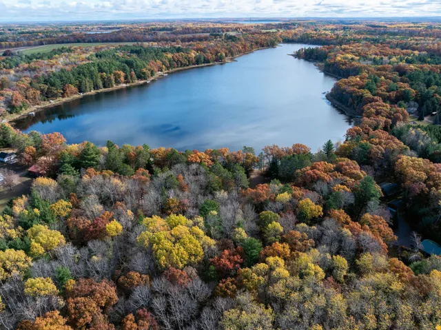 $495,000 | 25252 Pike Bend Road, Webster, WI 54893