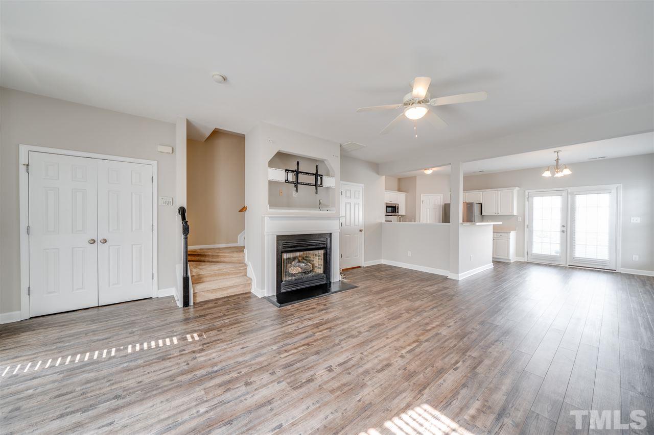 8316 Tierra Del Sol Way Raleigh, NC 27616 - Photo 4 of 21 Gallery Image 4