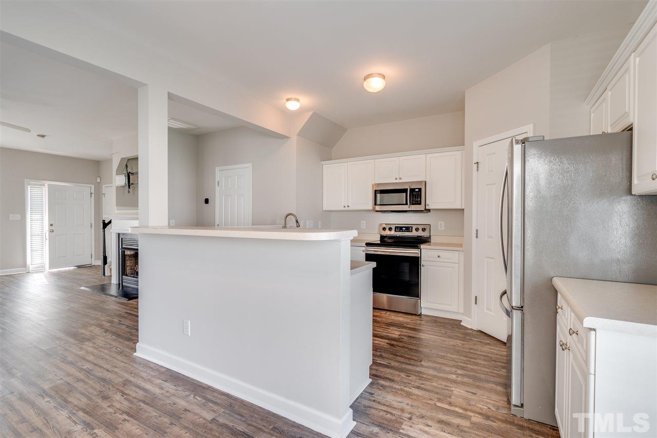 8316 Tierra Del Sol Way Raleigh, NC 27616 - Photo 7 of 21 Gallery Image 7