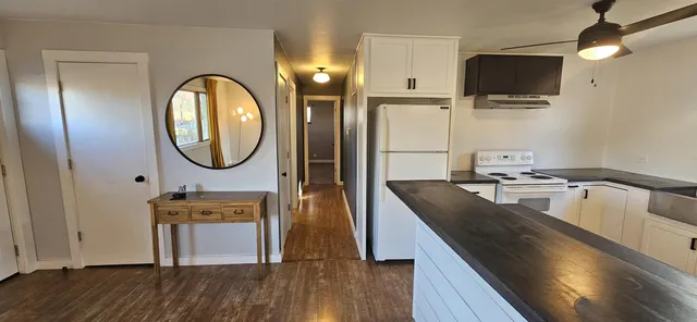 $1,650 | 10016 3rd Avenue, Pleasant Prairie, WI 53158