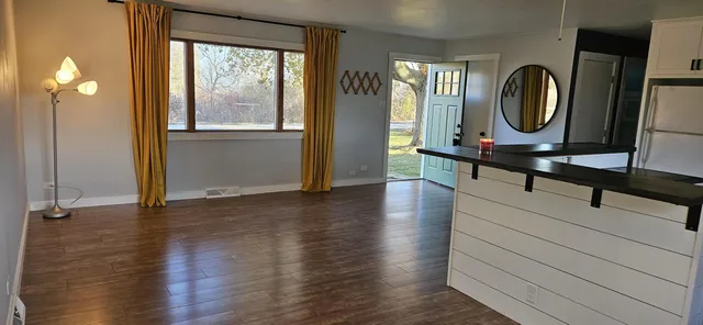 $1,650 | 10016 3rd Avenue, Pleasant Prairie, WI 53158