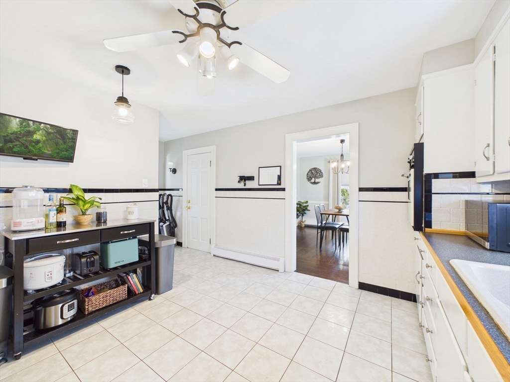 1193 New Boston Road Fall River, MA 02720 - Photo 13 of 31