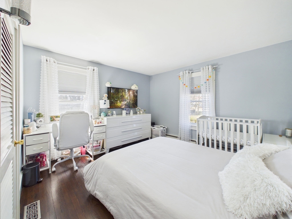 1193 New Boston Road Fall River, MA 02720 - Photo 15 of 31